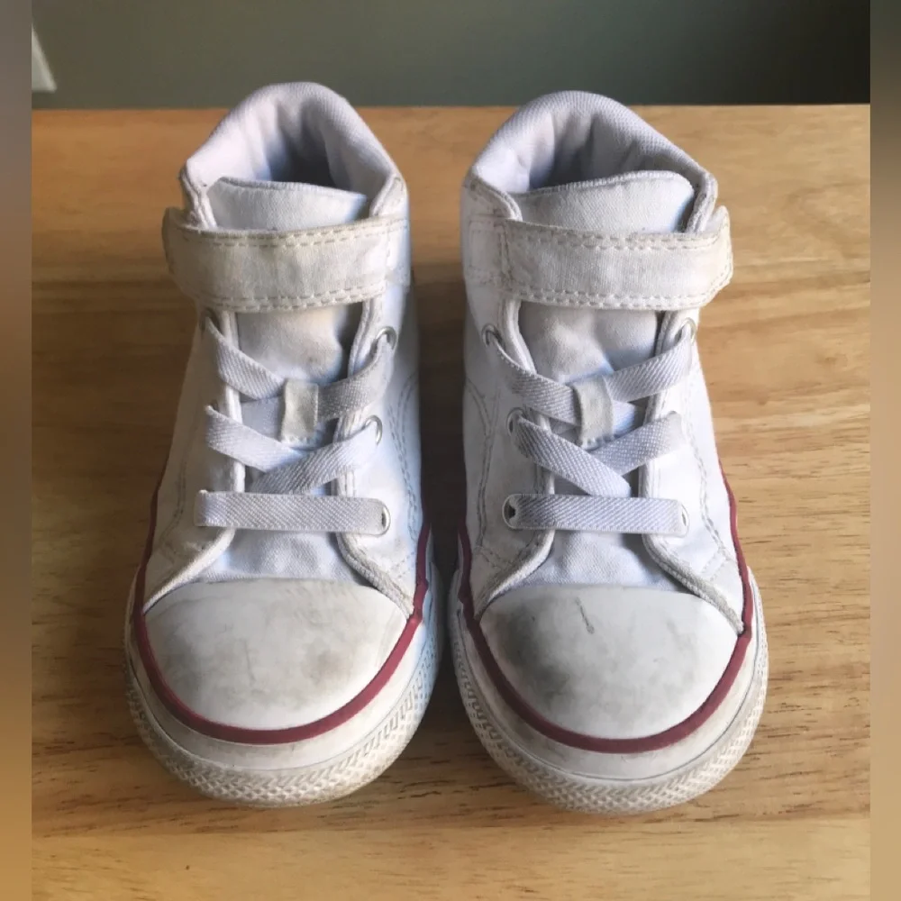Converse All-Star Chuck Taylor Mid-Tops Malden White Size: US Toddler 10 EUR 26